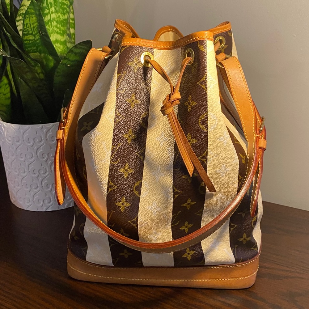 RARE RAYURES LOUIS VUITTON GM NOE.